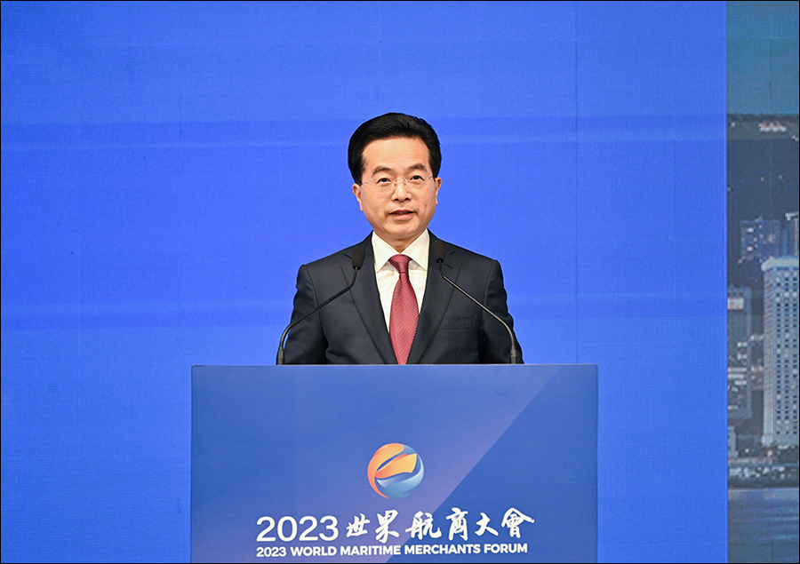 招商局集團(tuán)董事長繆建民作題為《開放融合 擁抱航運大變革時代》的主旨演講.jpg